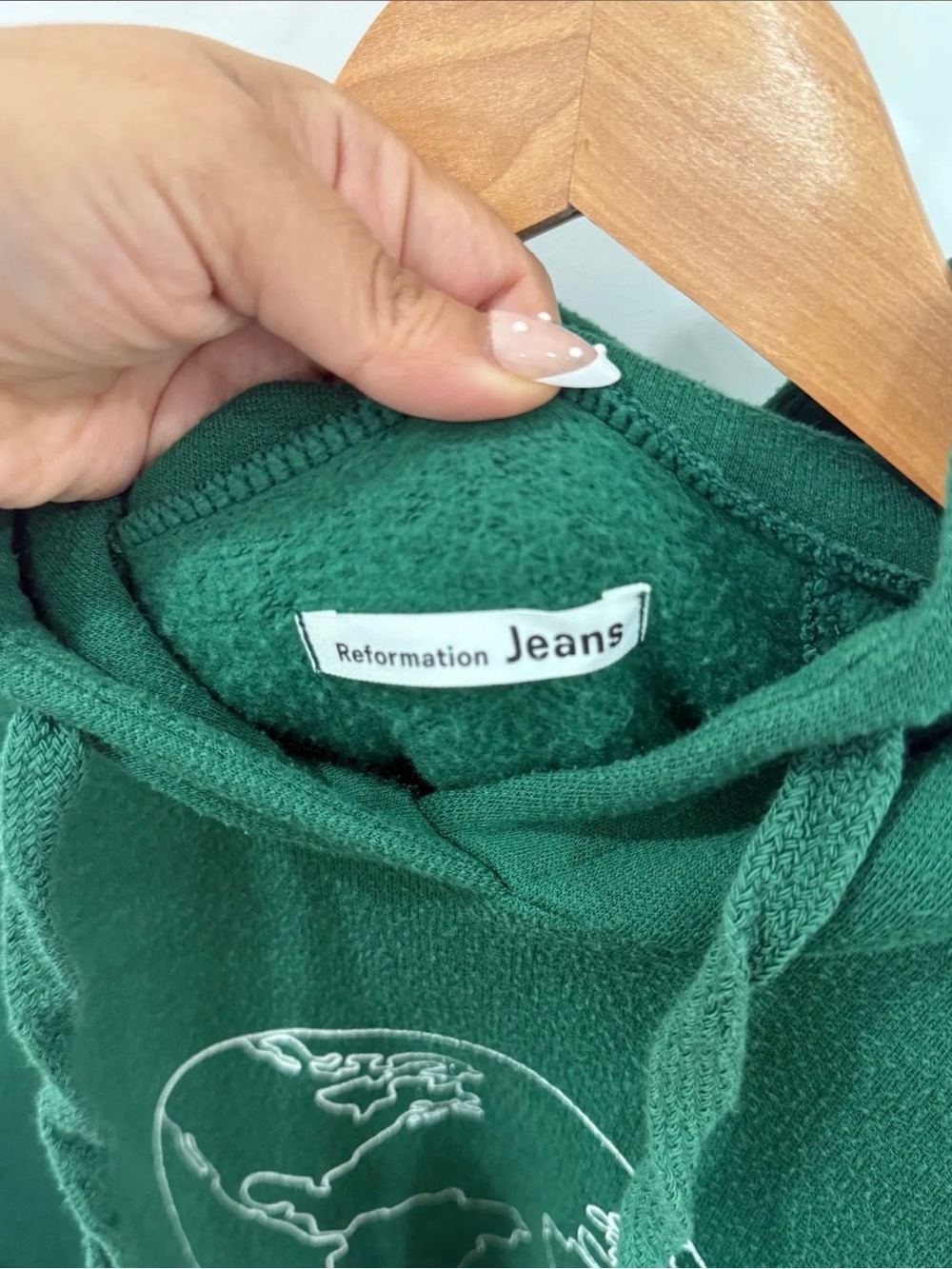 Reformation Crewneck - Picture 3 of 3